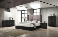 Hallie Bedroom Set