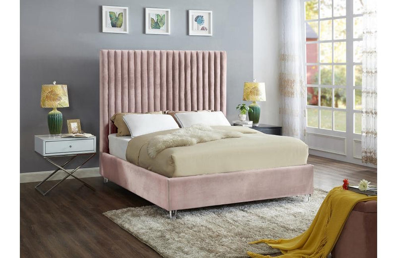 Daegan Pink Bed