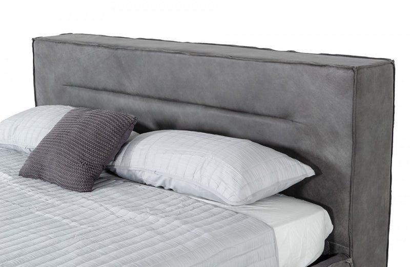 Coronelli Collezioni Hollywood Italian Contemporary Grey Leather Bed