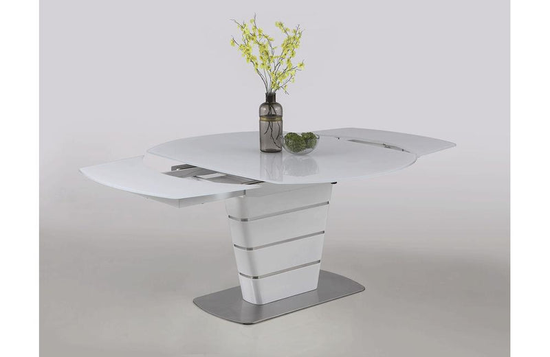 Dorotea Dining Table