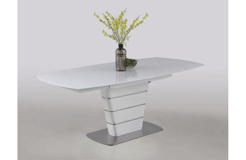 Dorotea Dining Table