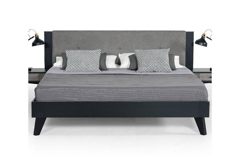 Panther Contemporary Gray & Black Bed